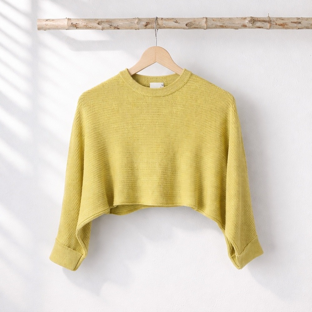 Wilfred Cropped Scoop Neck Sweater in Chartreuse